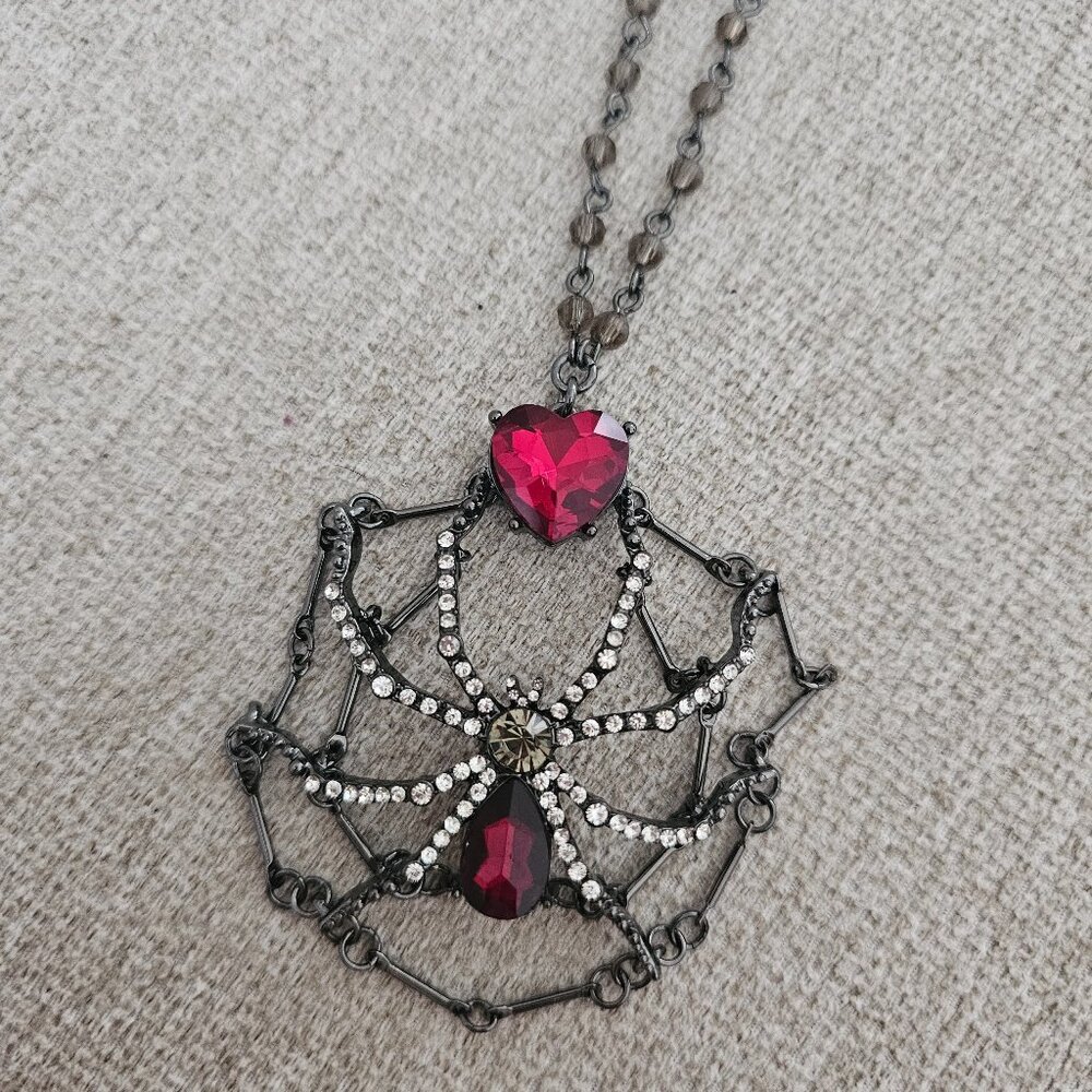 Betsey Johnson Halloween collection spider necklace